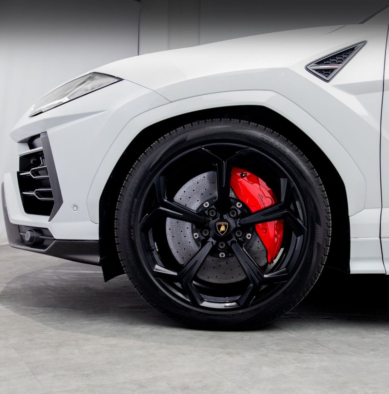 Lamborghini Urus STD