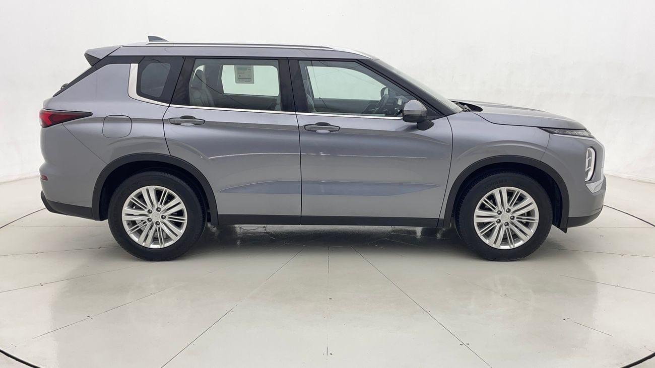 Mitsubishi Outlander 2.5L GLX Mid Line 2023 GLX MID LINE | AED 1049/Month | 0 DP | 30 Day Return | Warranty | Service His