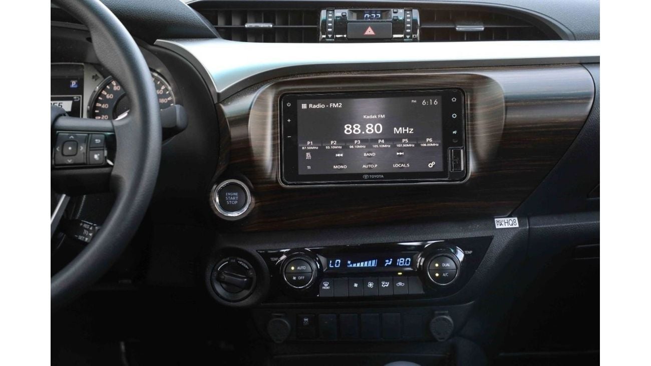 تويوتا هيلوكس تويوتا هايلكس 2024 4x4 DC 2.7 HI - أسود من الداخل أسود | تصدير فقط