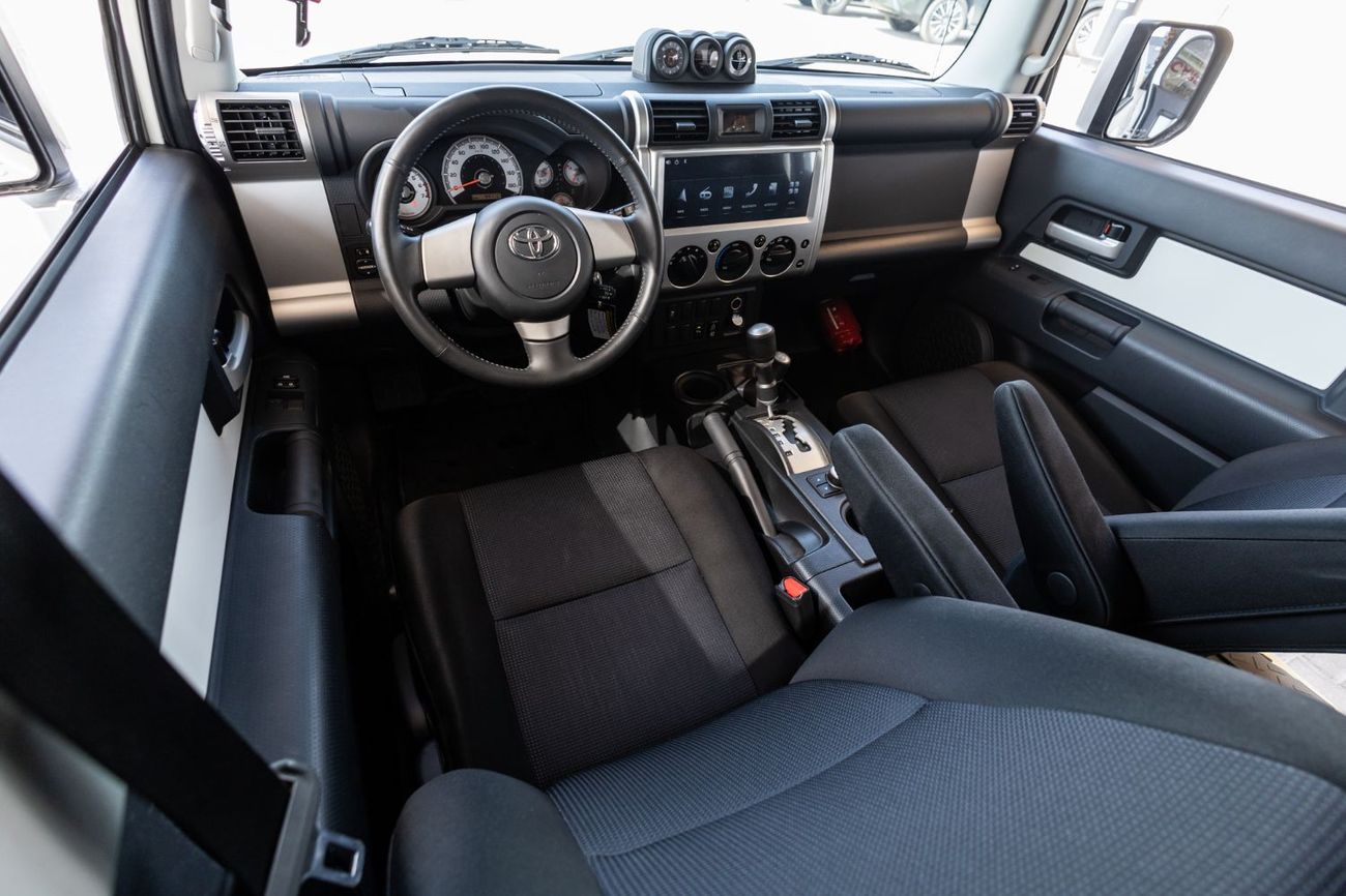 Toyota FJ Cruiser GXR 4.0L A/T