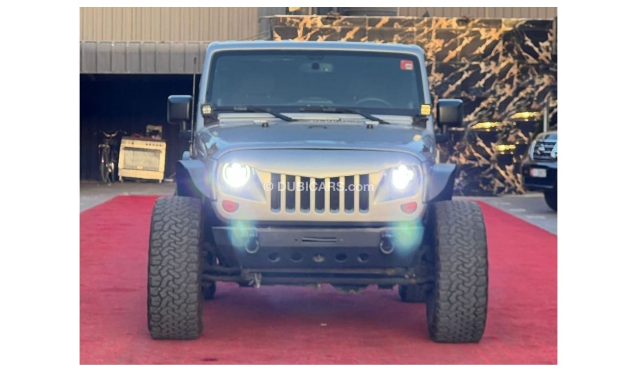 جيب رانجلر جيب رانجلر سبورت موديل : 2013 الممشي : 135,000 كم السعر : 49.000 درهم  قير عادي V6/3.6L  مواصفات خلي