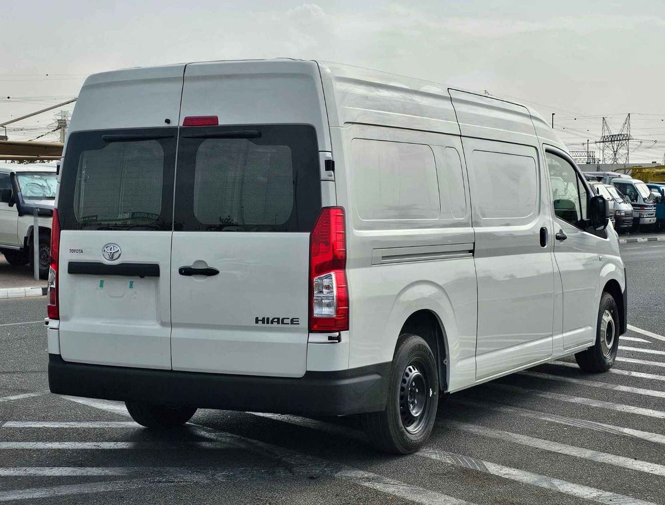 Toyota Hiace HIGHROOF CARGO / 3.5L V6 PETROL A/T NEW SHAPE (CODE # HPHRCRA)