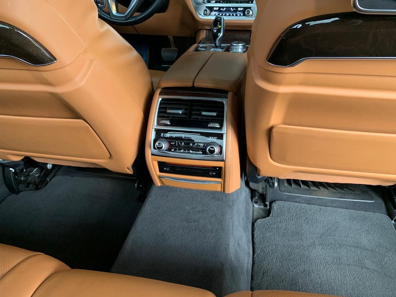 BMW 740Li M SPORT PACK
