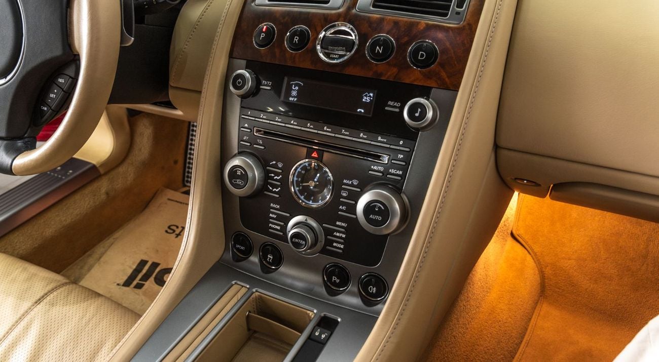 أستون مارتن DB9