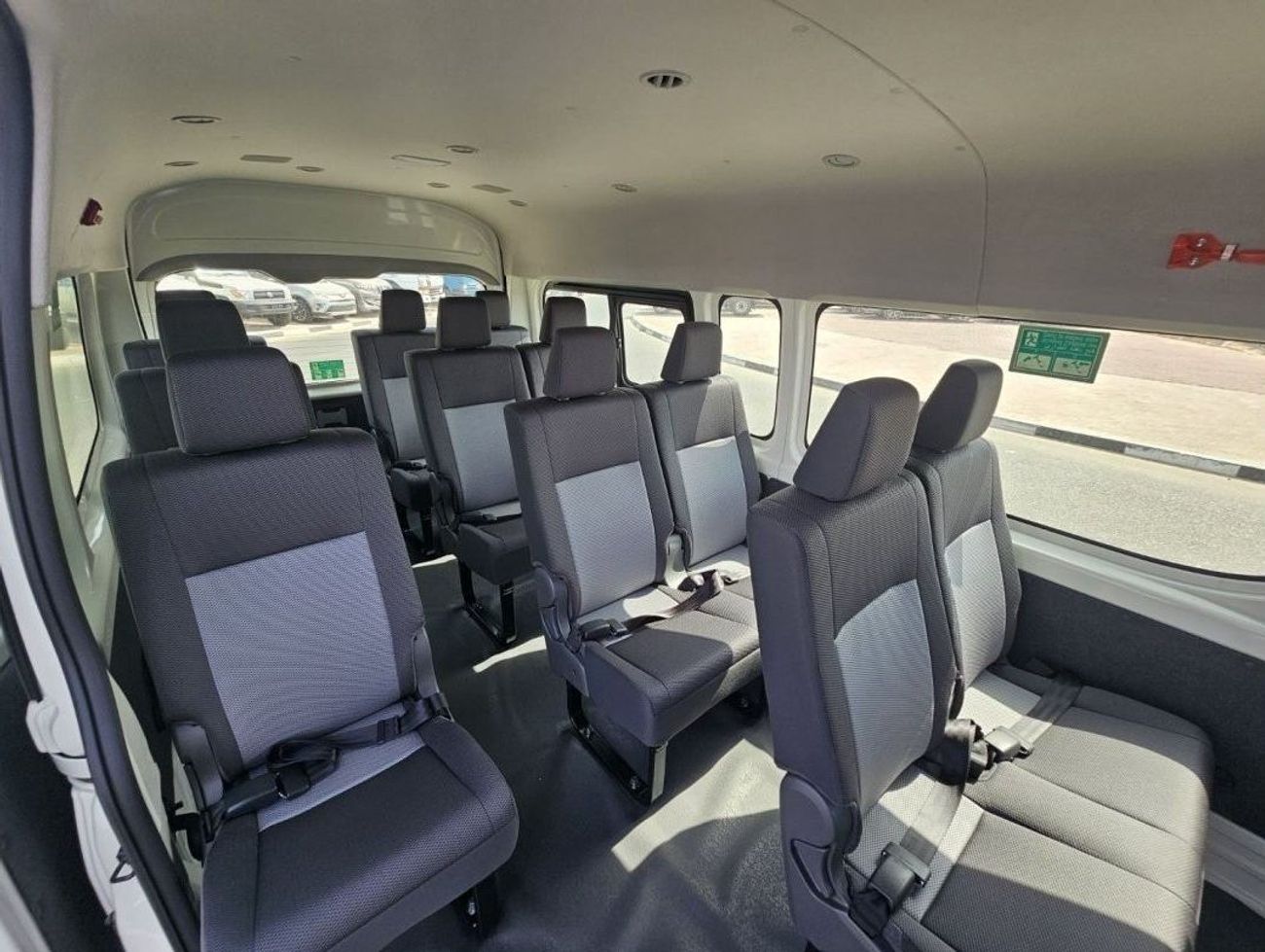 Toyota Hiace Toyota Hiace 2.8L Diesel Manual Transmission, High Roof, 13 Seater, Model 2025