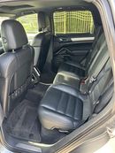 Porsche Cayenne S V8 4.8 Liters (400 HP) - Full Service - Full Options - Very Clean