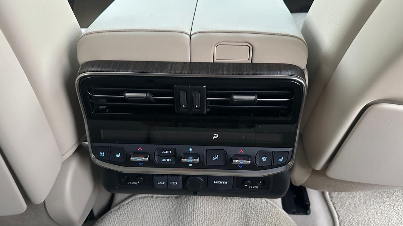 Toyota Land Cruiser 2024 TOYOTA LAND CRUISER SAHARA V6