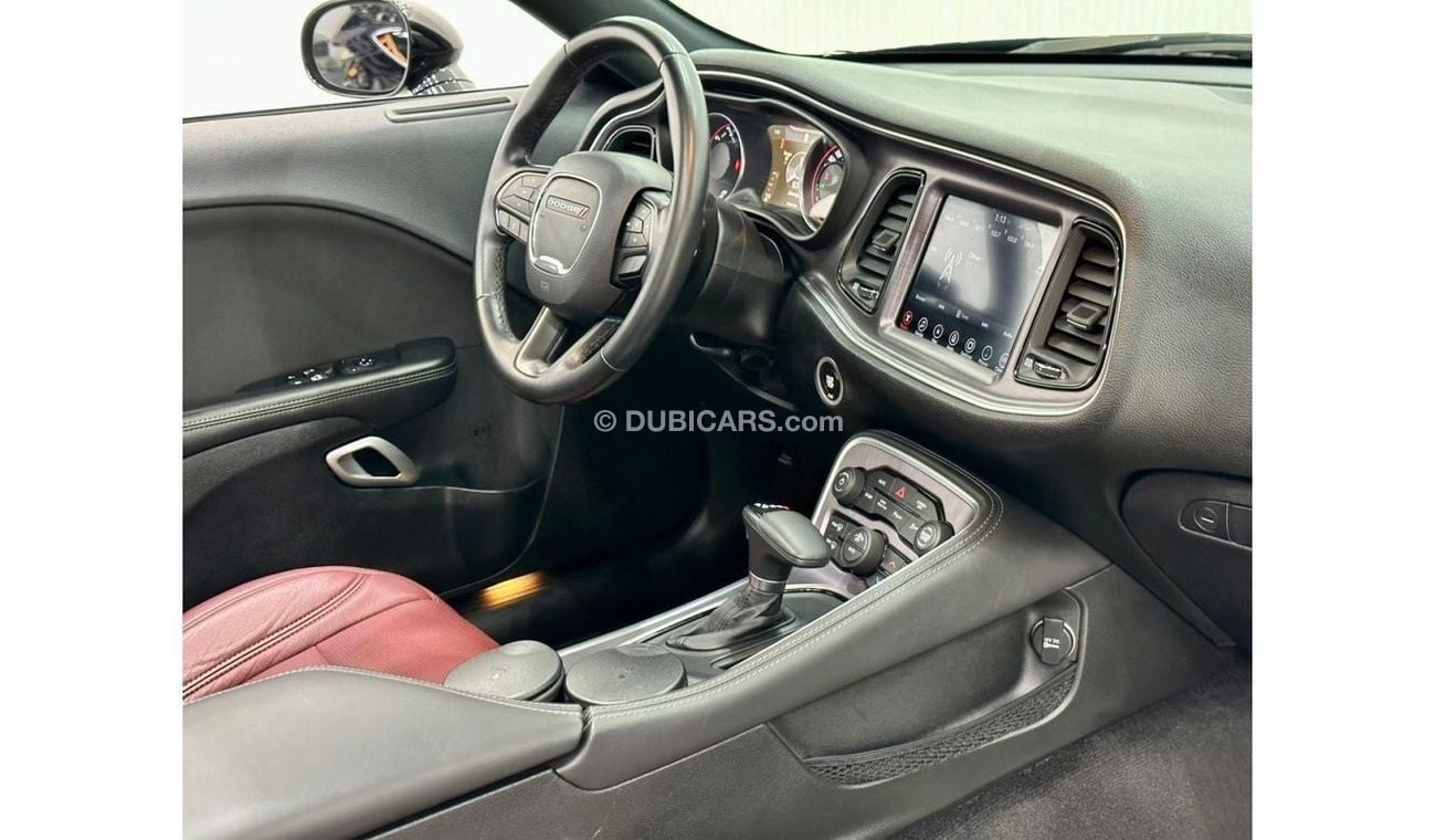 Dodge Challenger 2017 Dodge Challenger R/T Hemi, Warranty, Service History, Full Options, GCC