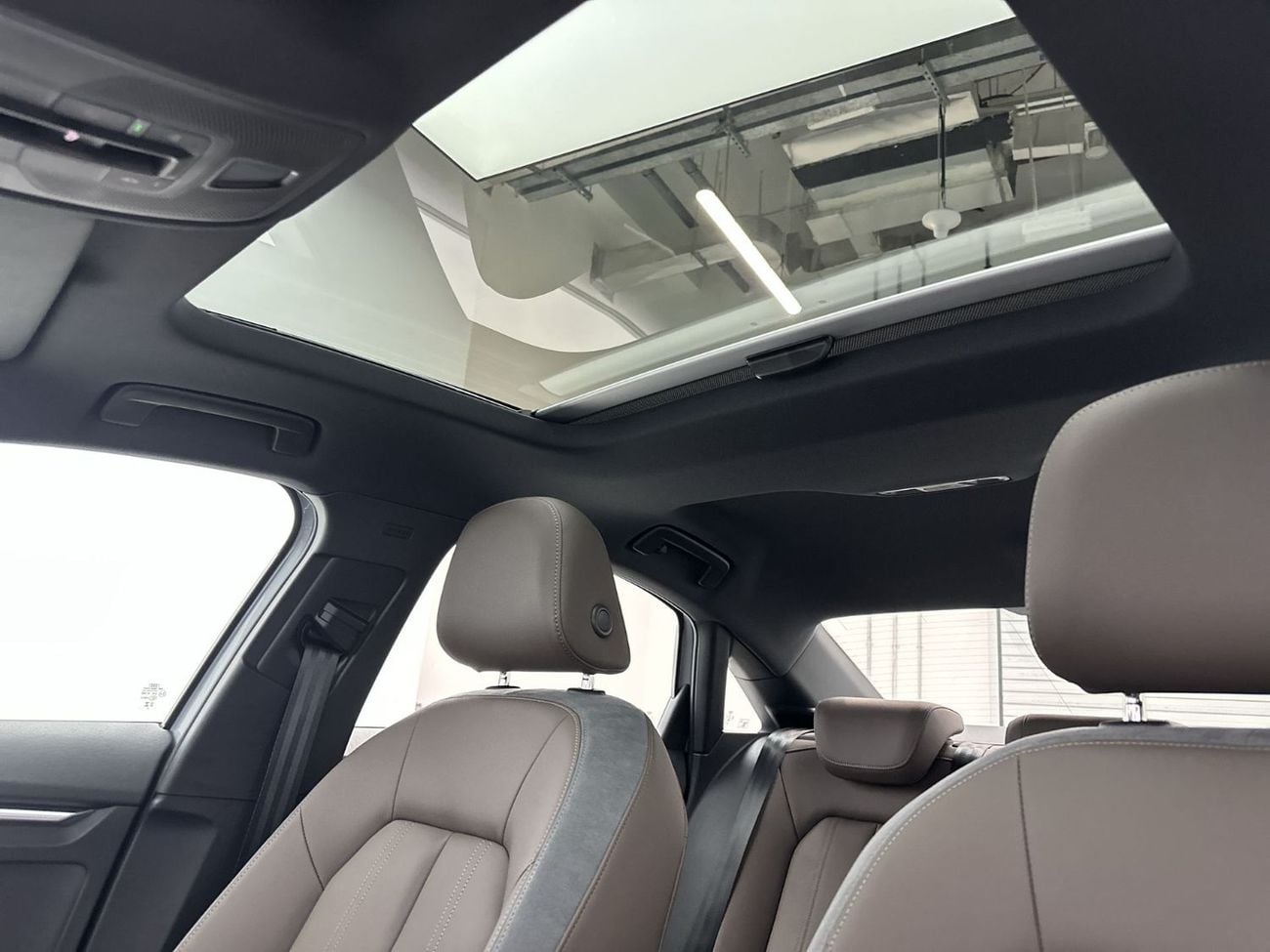 أودي A3 A3 Sedan Advanced 35 TFSI 150hp Progress (Ref# 18431)