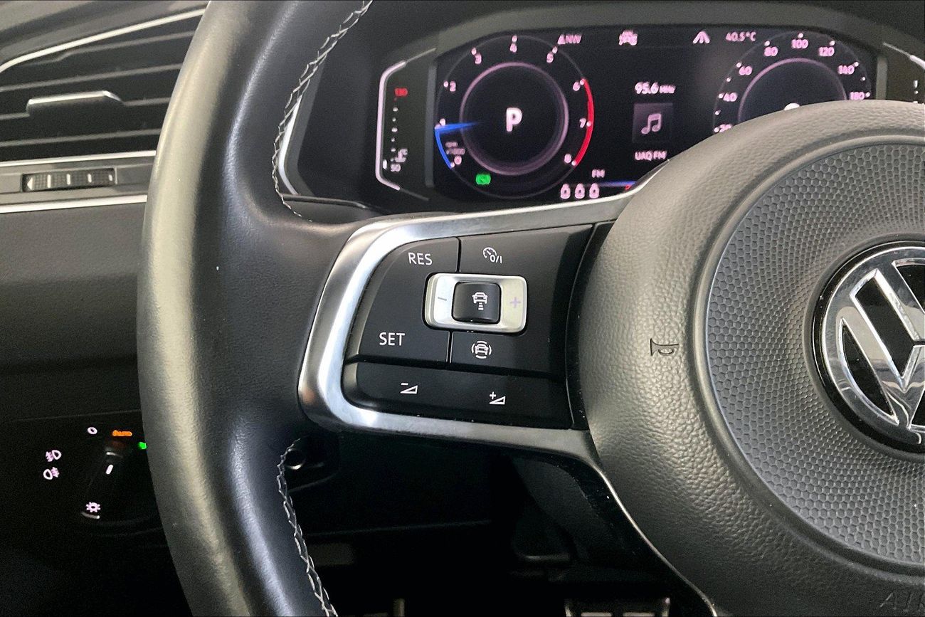 فولكس واجن تيجوان R-Line | شامل الضمان | 0 ﺪﻔﻋﺓ ﺃﻮﻟﻯ