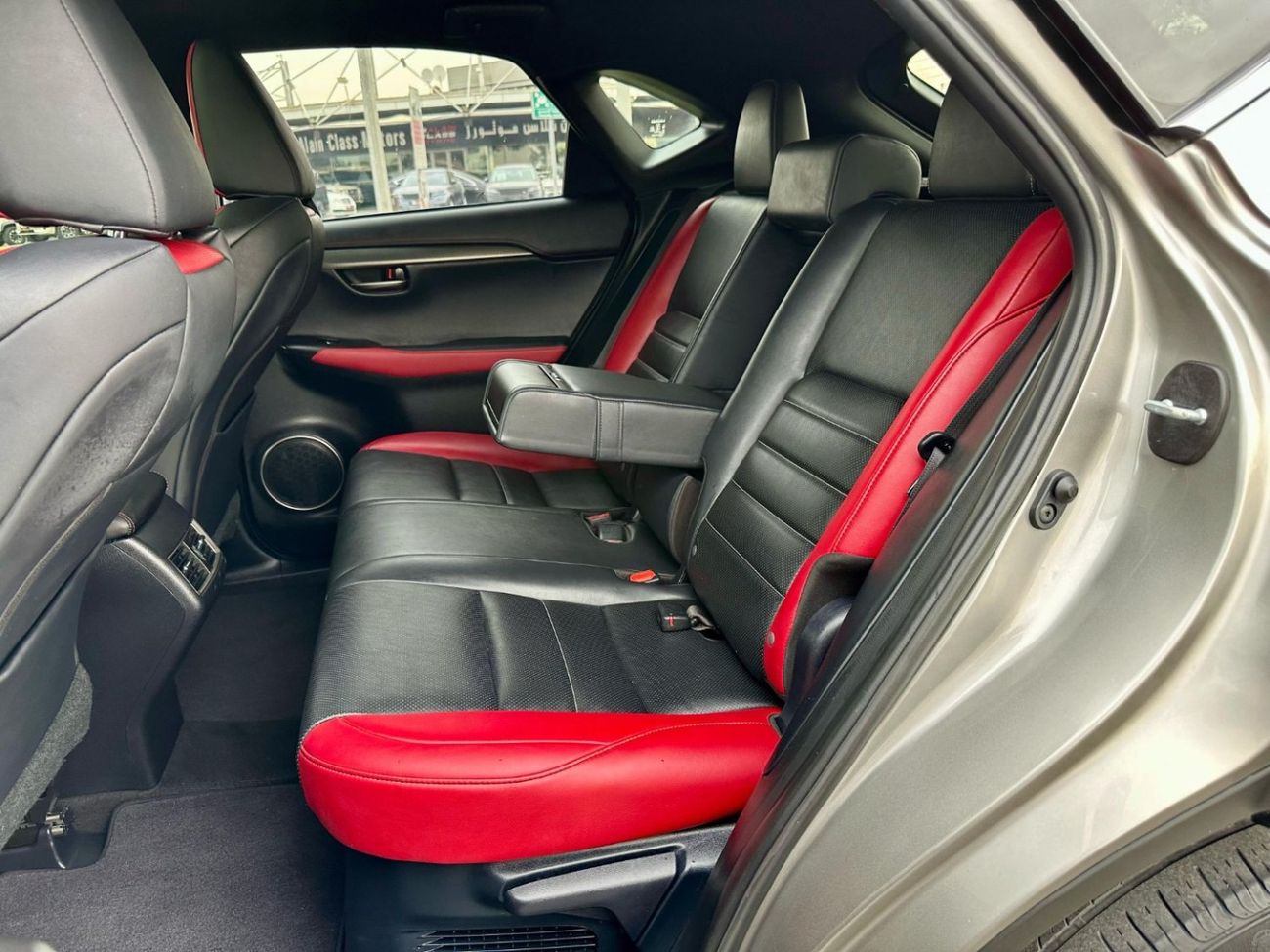 لكزس NX 300 F Sport 2.0L