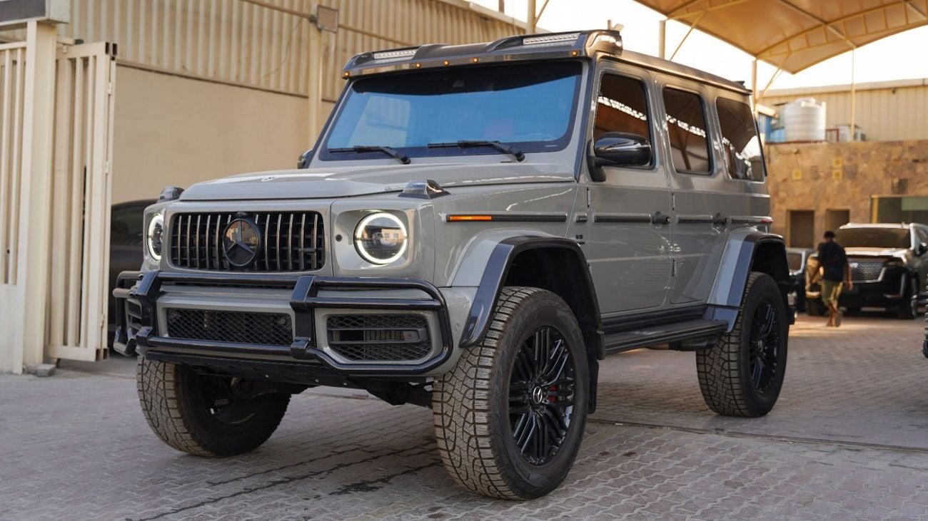 مرسيدس بنز G 63 AMG 4X4² Engine & Performance 	•	Engine Type: 4.0-liter V8 biturbo AMG-built engine.  ￼ 	•	Horsepower: Approx