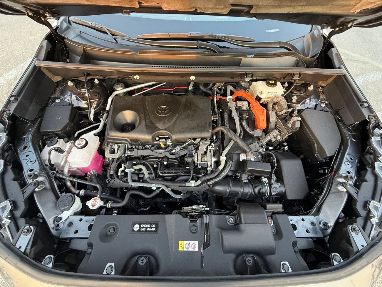 تويوتا راف ٤ XLE 2.5L