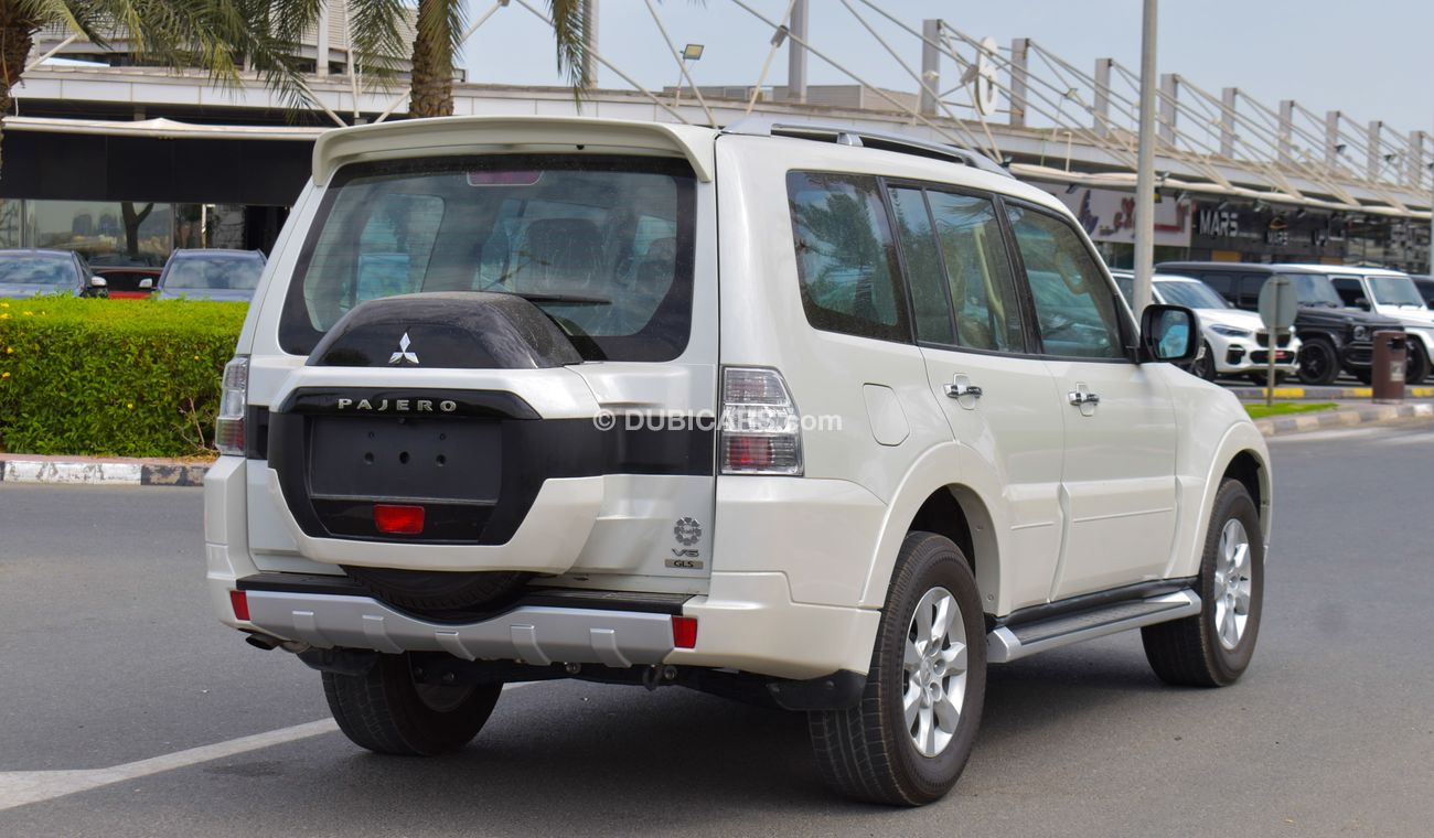 Mitsubishi Pajero GLS 3.5 L V6