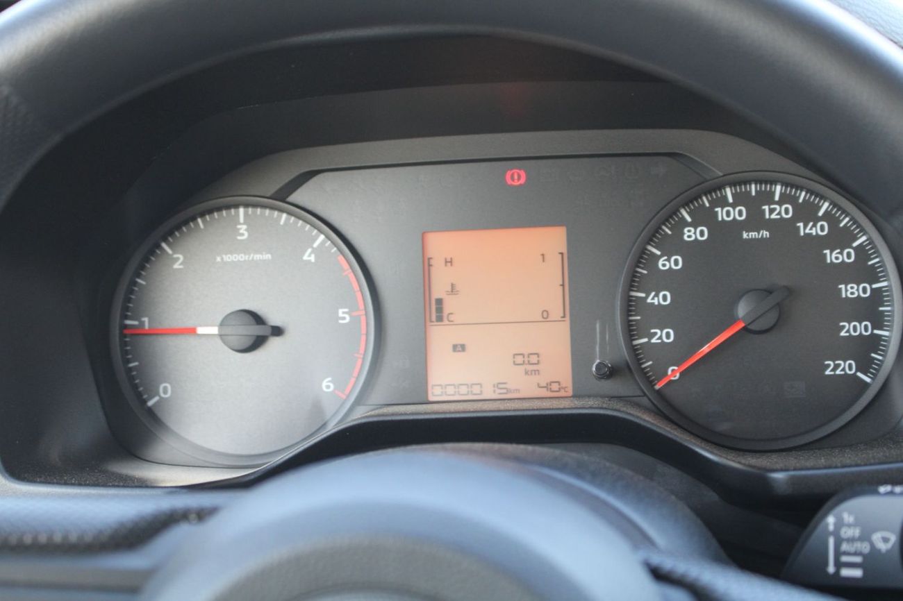 Mitsubishi L200 MITSUBIHSI L200 2.4L DIESEL DOUBLE CABIN 4 X 4 GL MANUAL