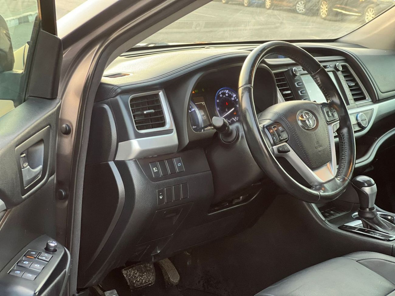 Toyota Highlander 2017 Toyota Highlander Hybrid XLE Full option -3.5L-V6-AWD 4x4 - Rear CAM-Sunroof-Leather seat