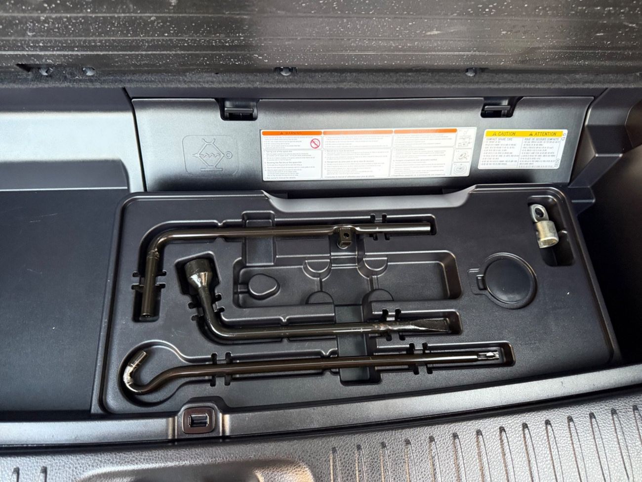 Toyota Highlander 2018 SE LIMITED AWD MOONROOF 3.5 FULL OPTION USA IMPORTED