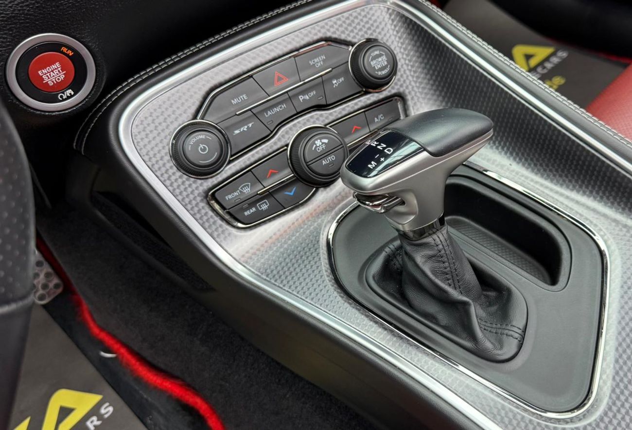 Dodge Challenger SRT Hellcat 6.2L (707 HP) 2018 Dodge Challenger SRT Hellcat, Wide Body, 1 Year Unlimited Km Warranty