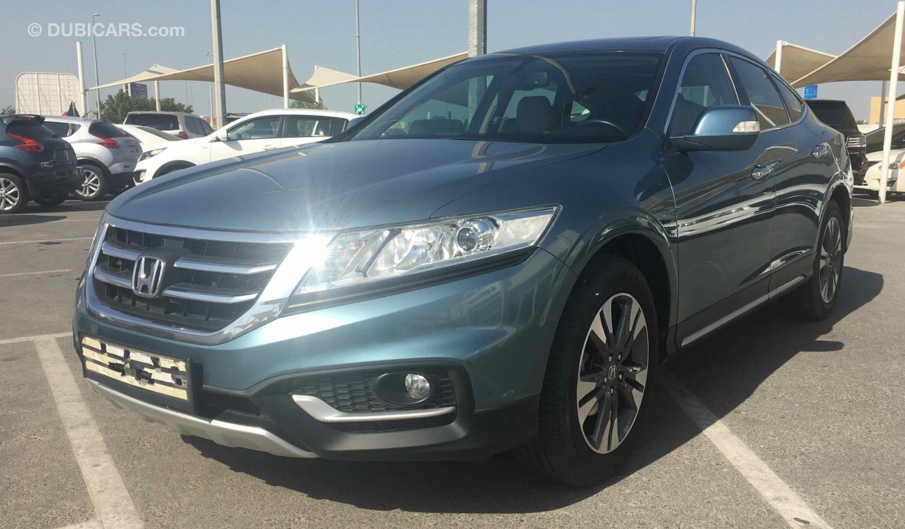 Honda Crosstour 4WD Touring سياره نظيفه جدا بدون حوادث بحاله ممتاذه