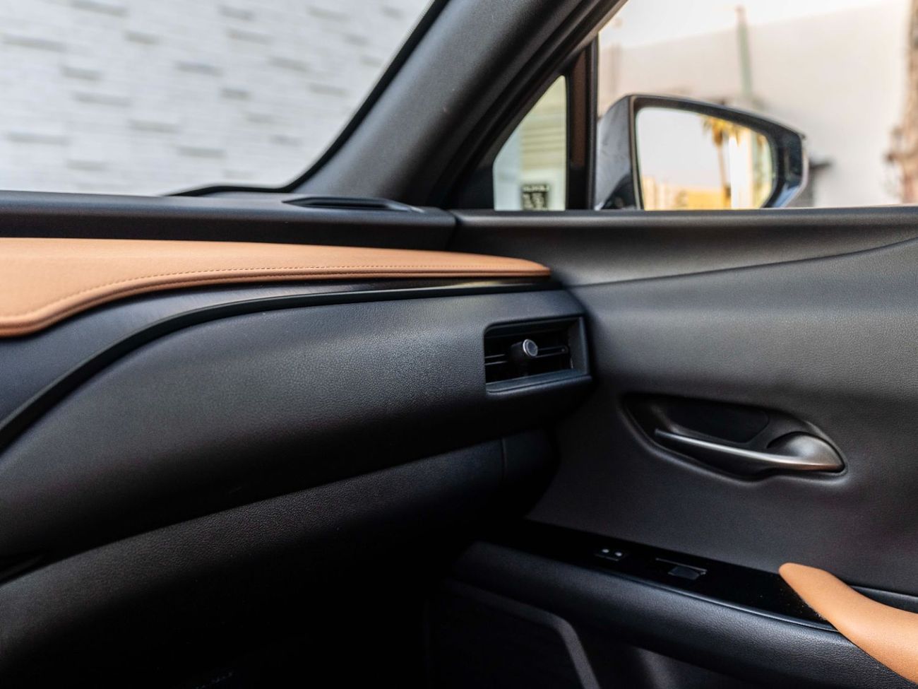 لكزس UX 250h UX250H HYBRID