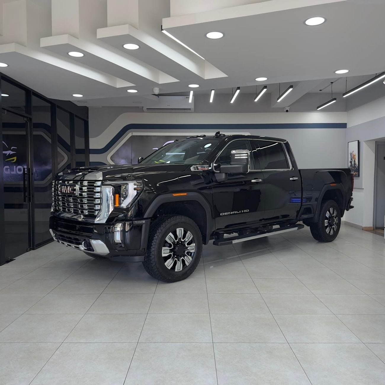 GMC Sierra GMC Sierra Denali 6.6L Duramax Diesel