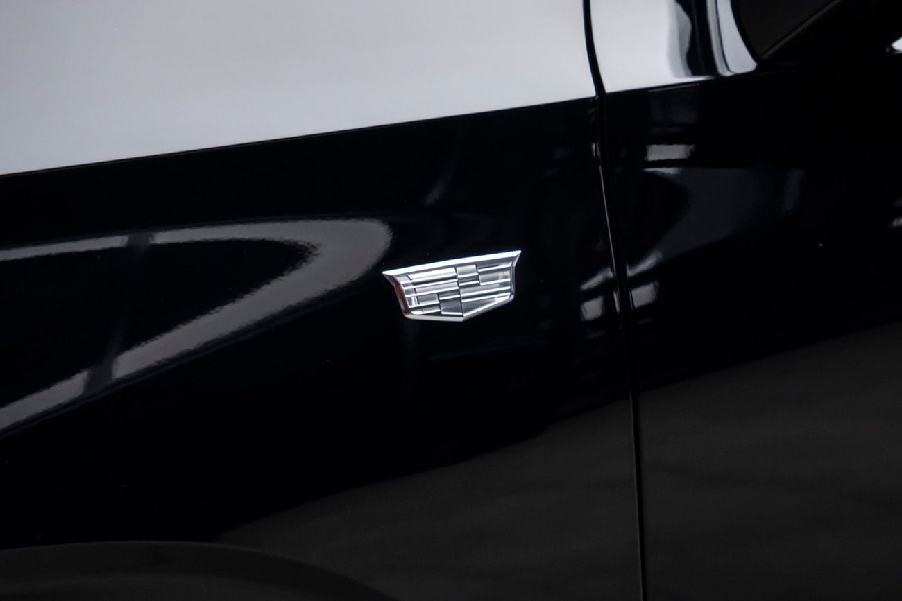 كاديلاك إسكالاد Sport Platinum 6.2L 4WD