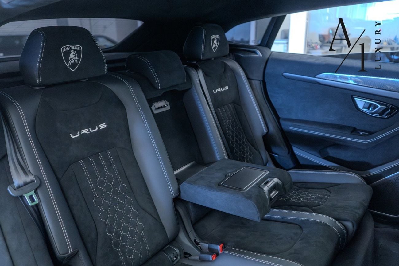 Lamborghini Urus 2023 Lamborghini Urus Performante, Brand New Condition, Fully Loaded, Carbon Fiber Package