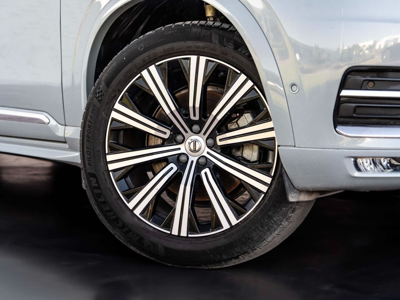 فولفو XC 90 ULTIMATE BRIGHT