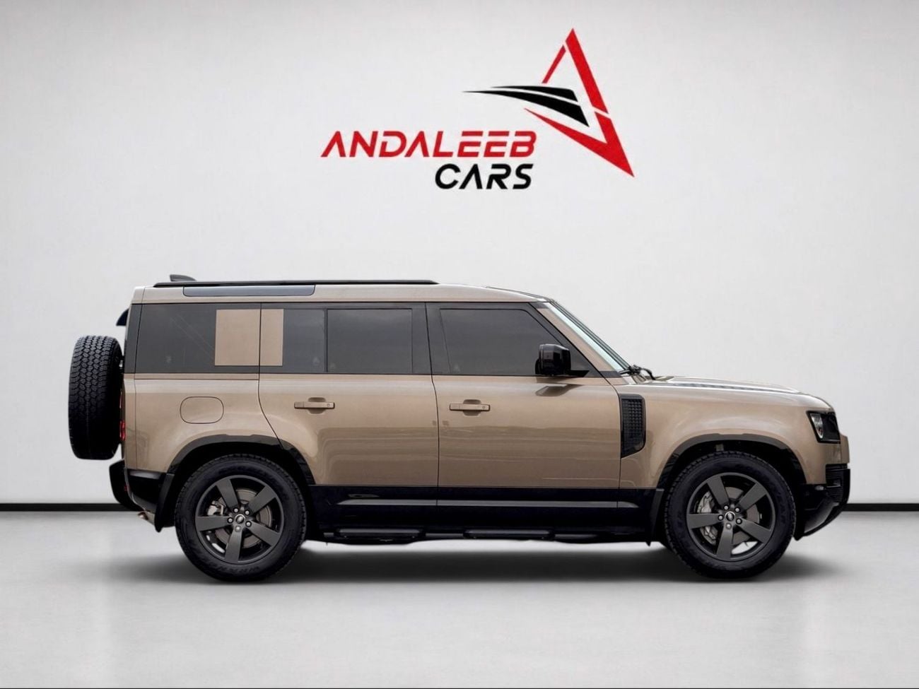 لاند روفر ديفندر 110 HSE X-DYNAMIC AGENCY WARRANTY & SERVICE CONTRACT UNTIL 2030  | LAND ROVER DEFENDER 110 HSE X-DYNAMIC | GCC SPECS