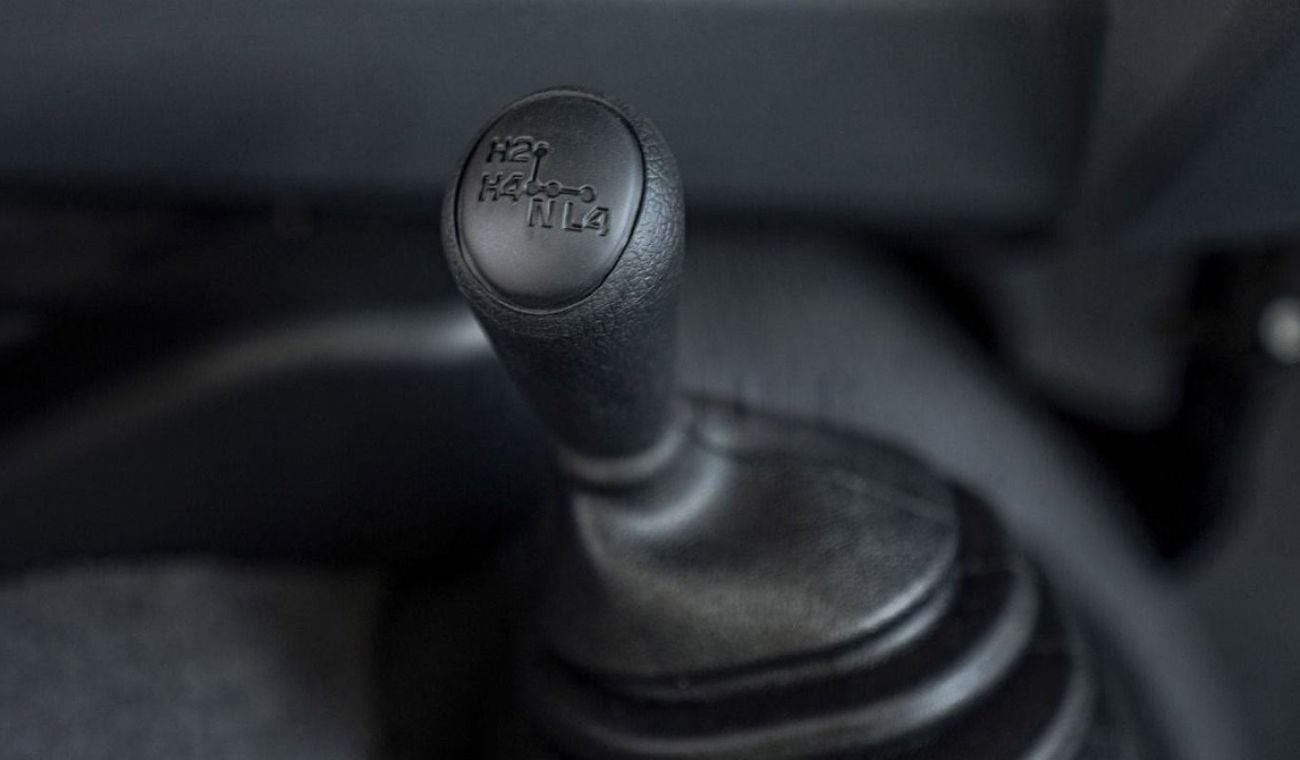 Toyota Land Cruiser 70 TOYOTA LC76 Hard top 4.2L 5 DOORS 2025