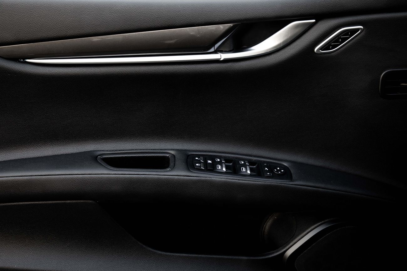 Maserati Ghibli Ghibli GT Hybrid | 2,742 P.M | 0% Downpayment | Excellent Condition!