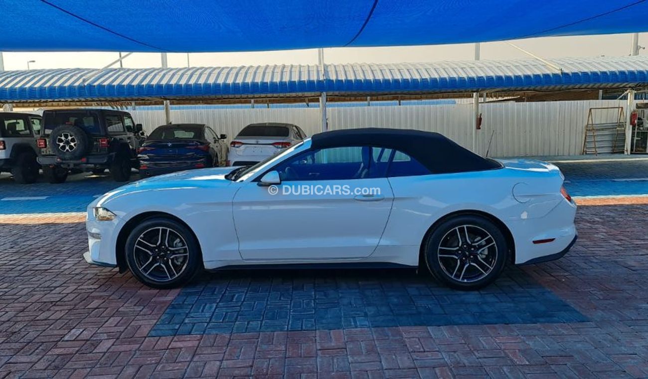 Ford Mustang car in perfect condition 2023 2.3l  America