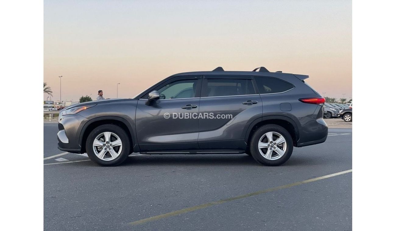 Toyota Highlander “Offer”2023 Toyota Highlander LE+ With BSM Radar 2.4L Turbo - 2 Keys - - UAE PASS