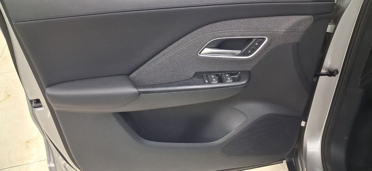 أم جي ZS LUX COM