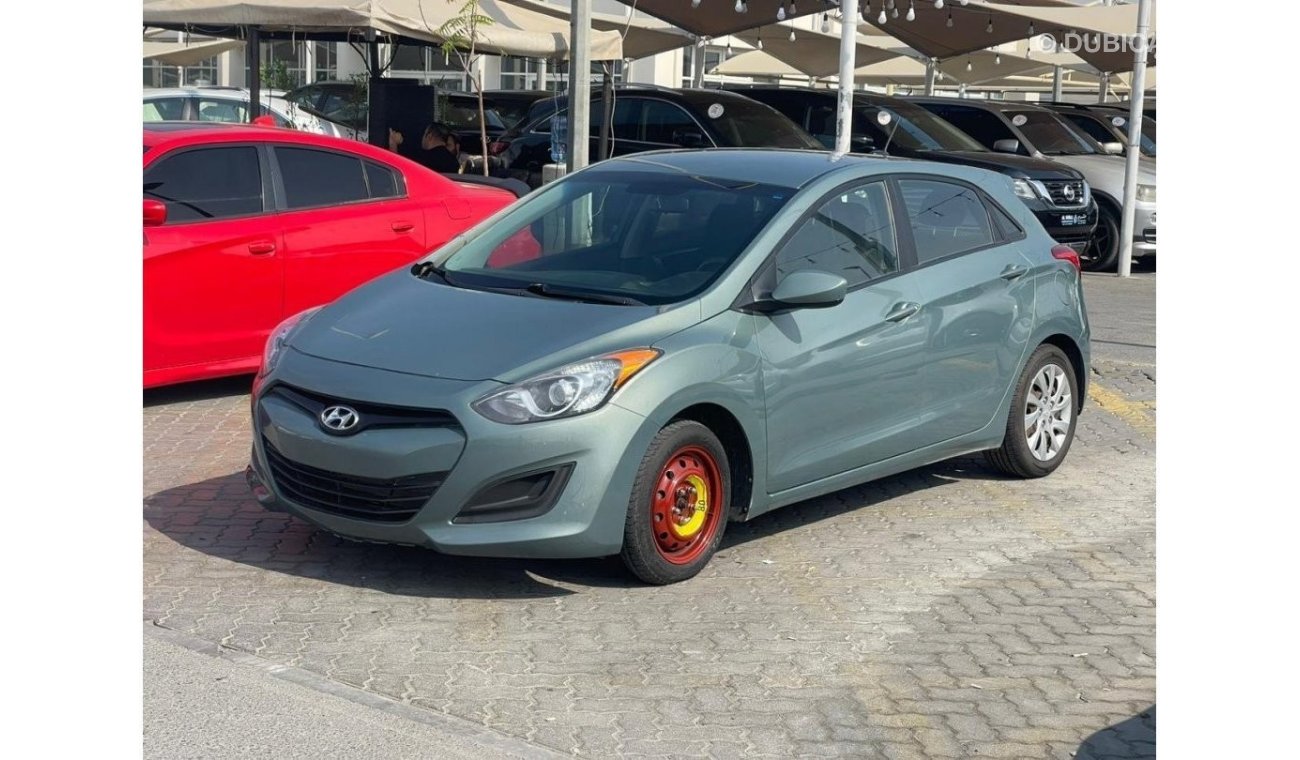 Hyundai Elantra Model 2013 imported from Canada customs papers 4 cylinder cattle 229000km