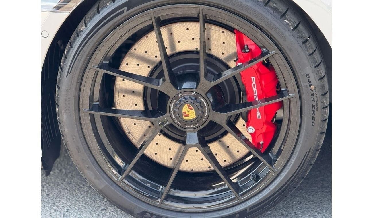 Porsche 911 BRAND NEW GCC SPEC UNDER WARRANTY