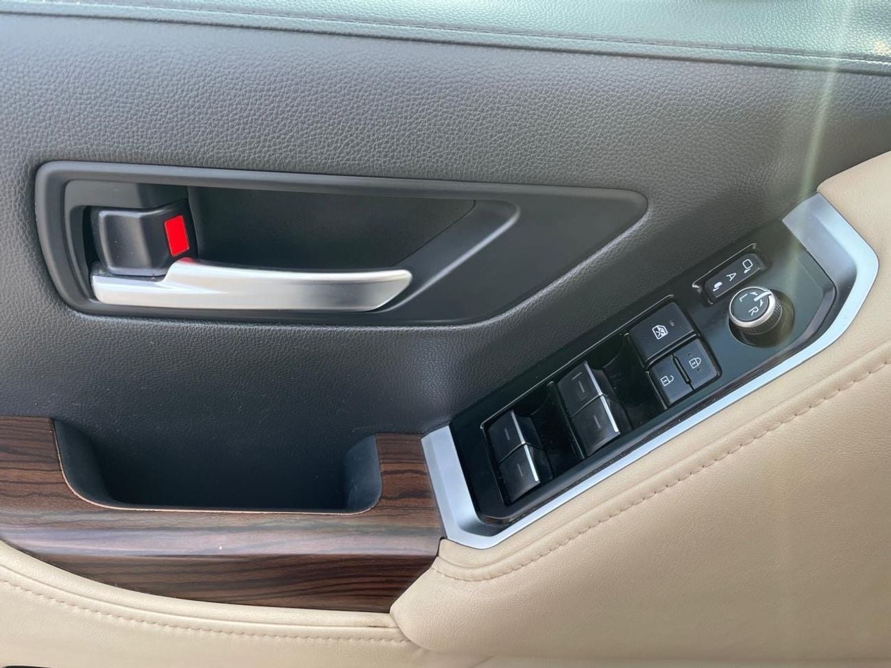 Toyota Land Cruiser GXR 3.5L