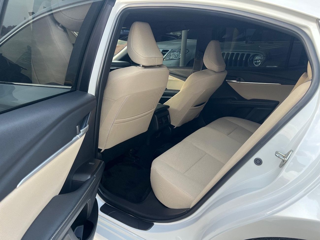 تويوتا كامري GLE 2.5L