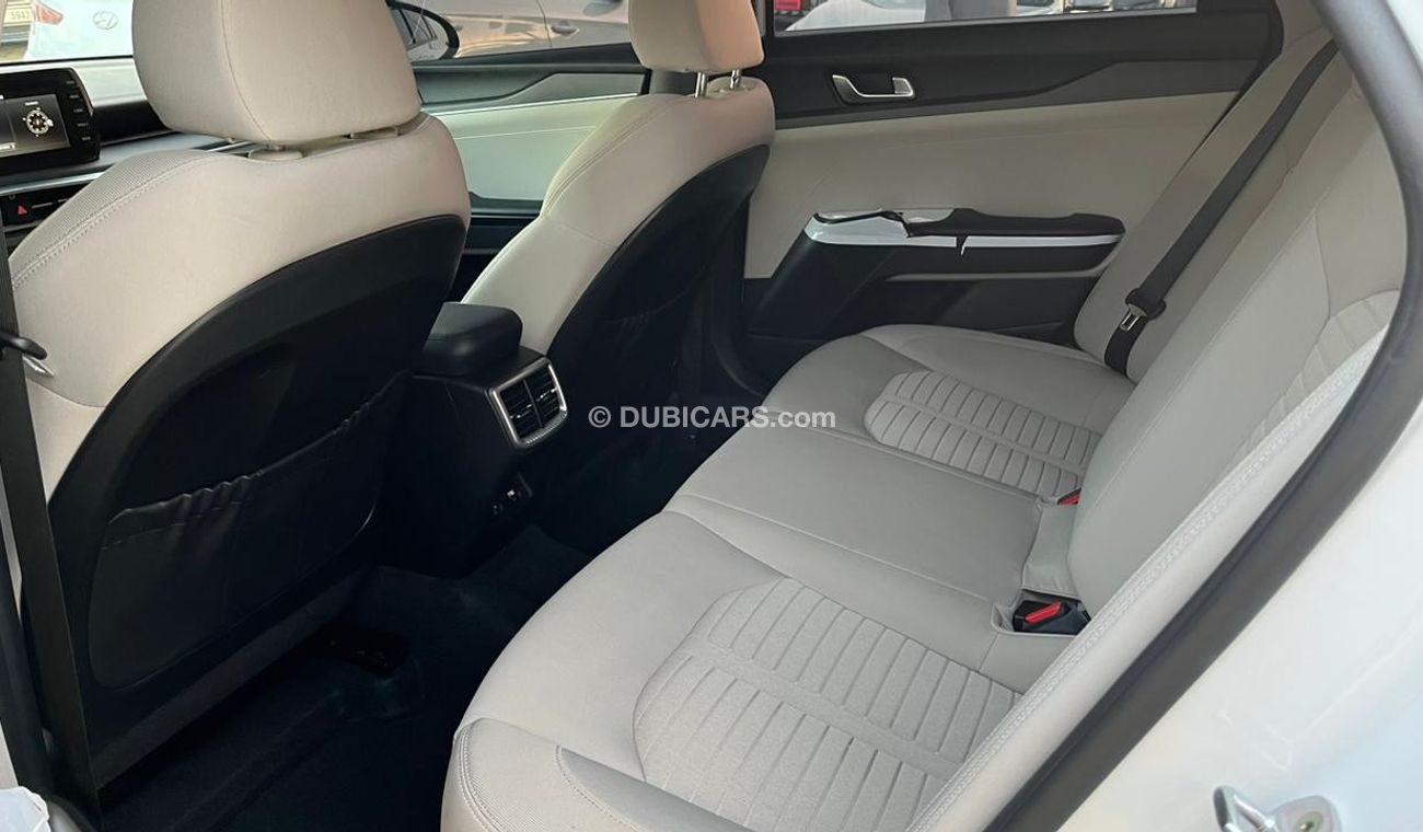 Kia K5 خليجي GCC,