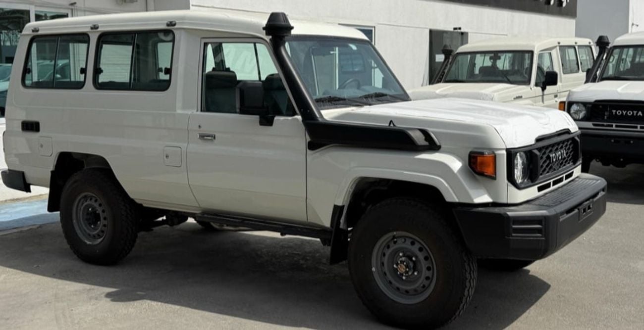 Toyota Land Cruiser 70 Toyota Land Cruiser LC78 Hard Top 4.2L Diesel 3doors V6 2025