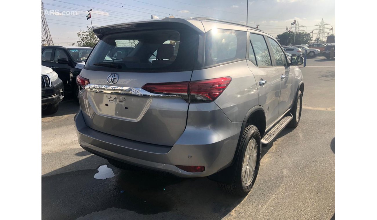 تويوتا فورتونر 2.7L SUV(SPECIAL DEAL)