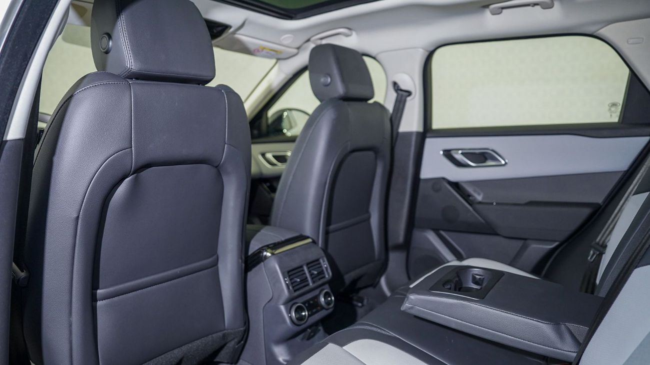 Land Rover Range Rover Velar Dynamic SE P250 2.0L | AED 4,033 PM | Warranty April-2029 | GCC