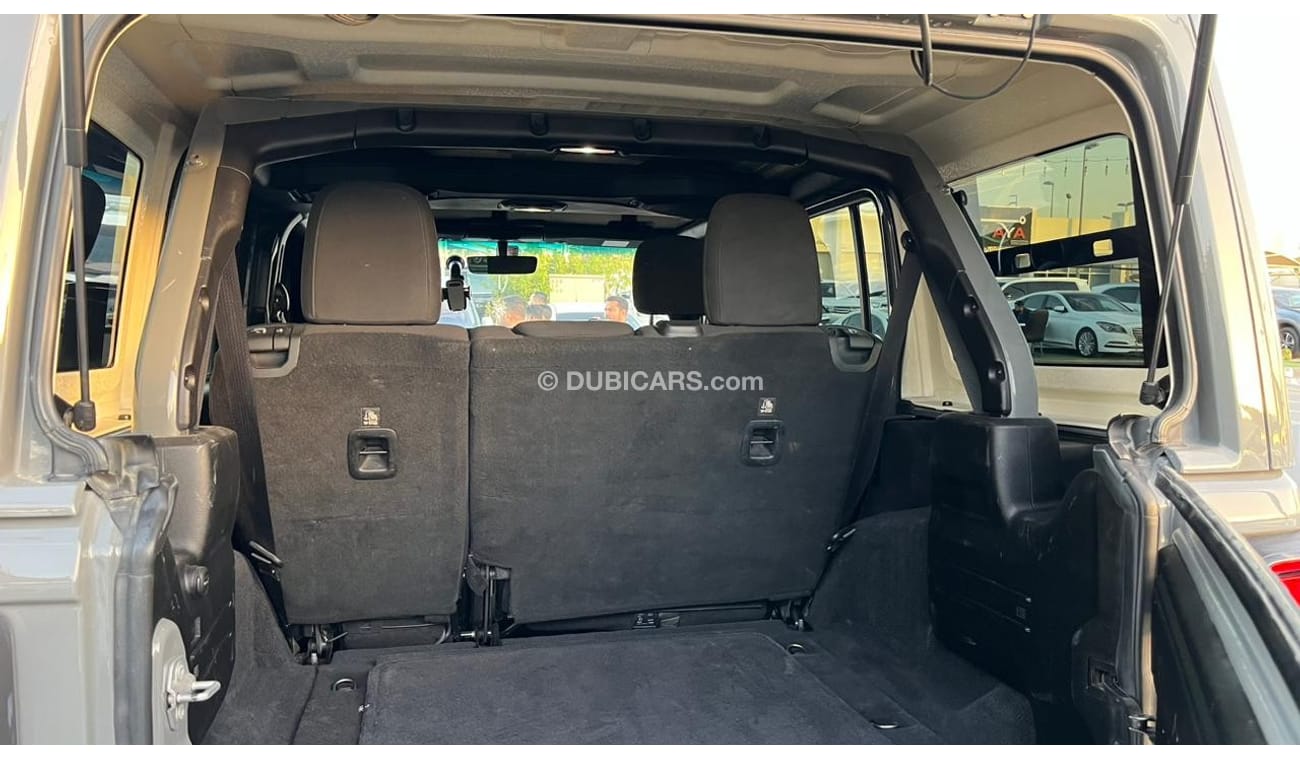 Jeep Wrangler انليميتيد صحارى