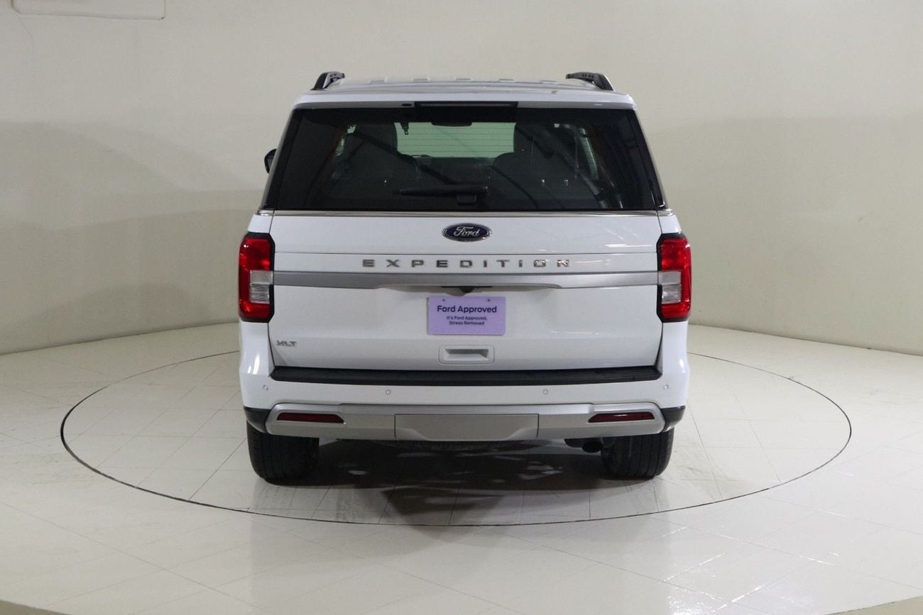 فورد إكسبيديشن XLT XT222 / AL TAYER MOTORS AL QOUZ SHOWROOM