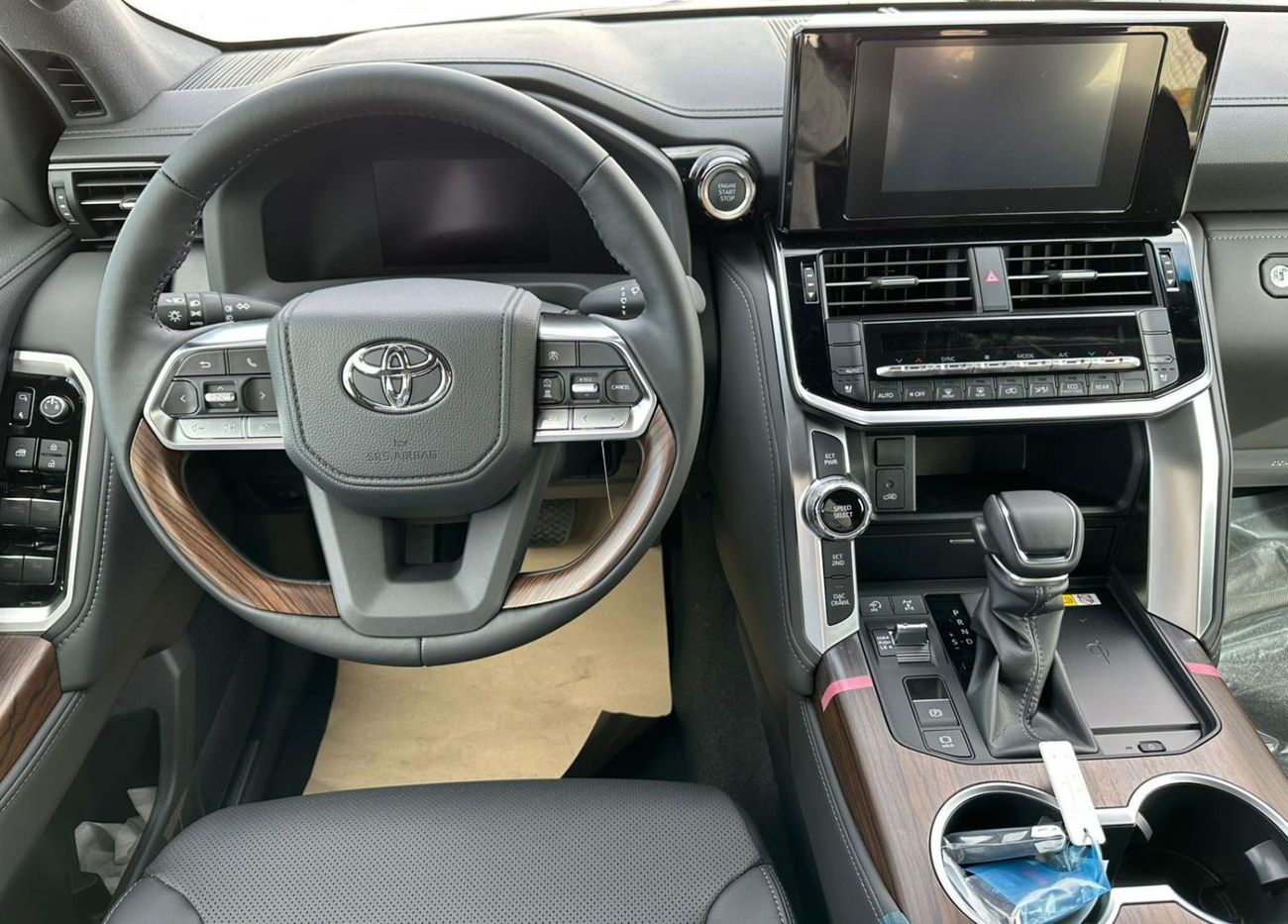 تويوتا لاند كروزر 2025 Toyota Land Cruiser GXR 4.0L AT Petrol (High Option)