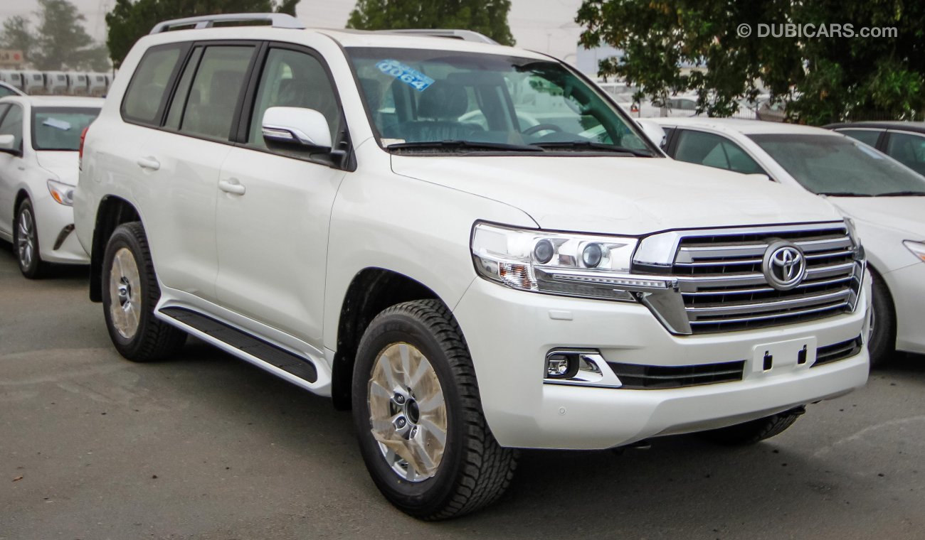 Toyota Land Cruiser GXR V8