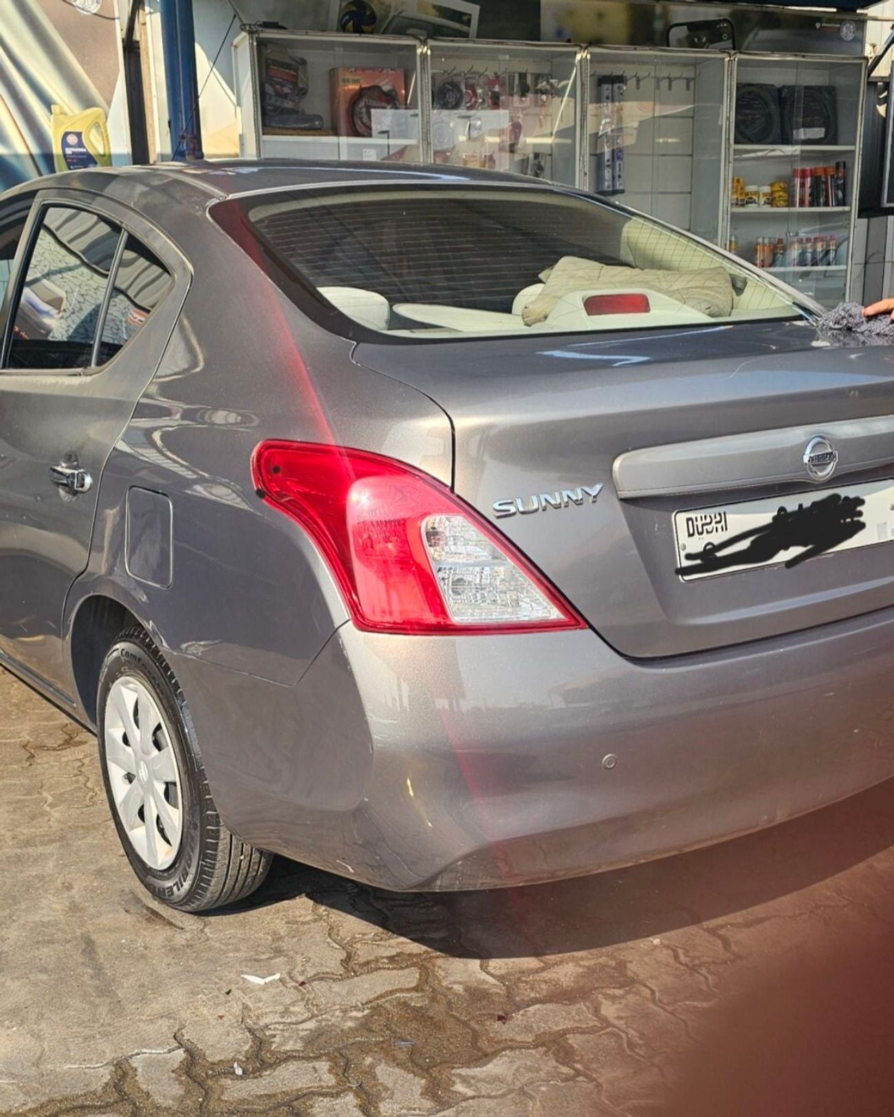 Nissan Sunny