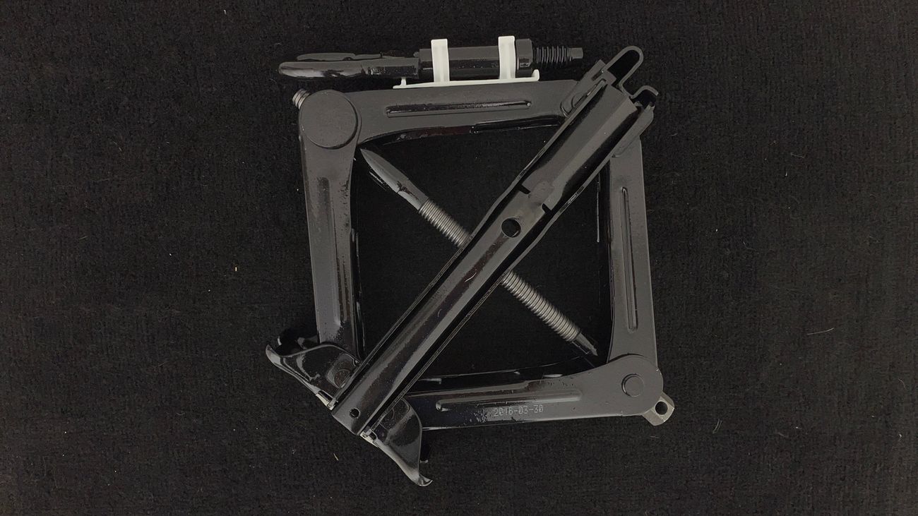 فورد فوكاس AMBIENTE 1.5 | بدون دفعة مقدمة | اختبار القيادة في المنزل