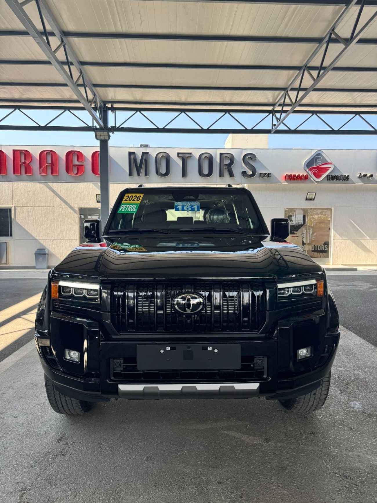 تويوتا برادو 2.4 TURBO LUXURY PANORAMA FULL **EXPORT ONLY**التصدير فقط خارج الخليج**