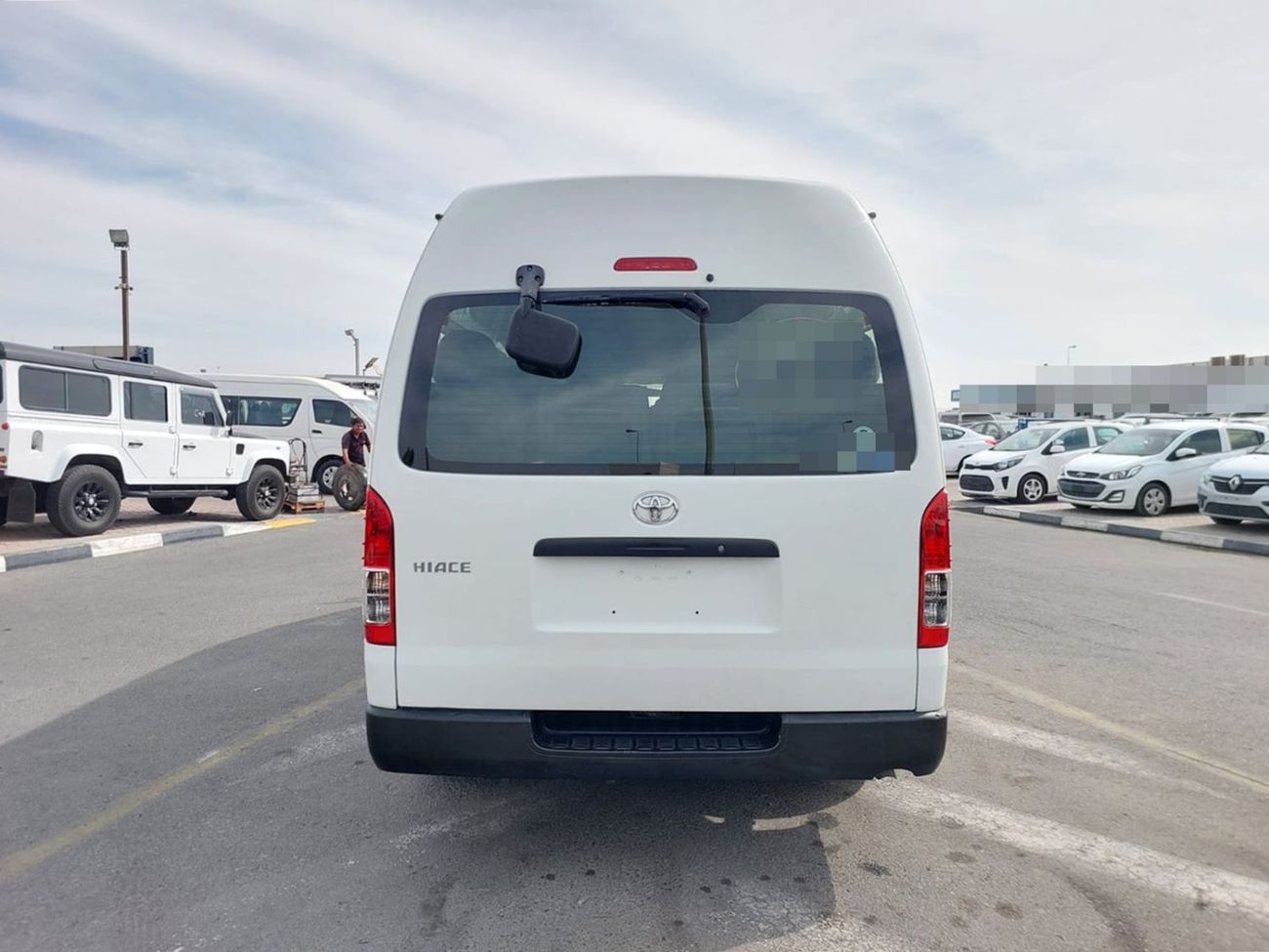 Toyota Hiace TOYOTA HIACE COMMUTER VAN RHD 2014 MODEL 2.7 L PETROL AUTOMATIC(PM47858)